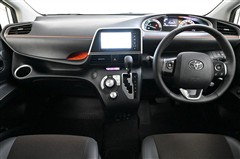 シエンタHV ファンベースG クエロ