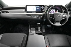 ES300h ヒョウジュン