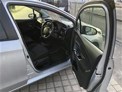 ヴィッツ F セーフティED2