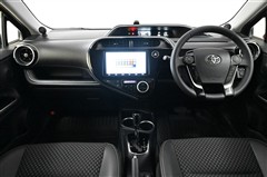 アクア クロスオーバー