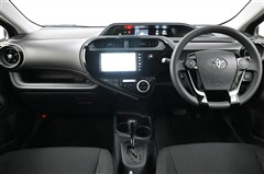 アクア S スタイルブラック