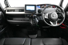 N-BOXカスタムL・TB スタイルBK