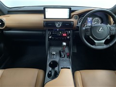 IS300h バージョンL