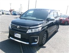 トヨタ ヴォクシー ZS キラメキ