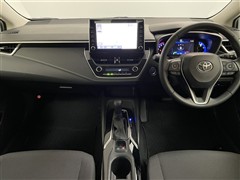 カローラ ハイブリッド S