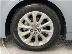 カローラ ハイブリッド S