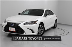レクサス　ES300h ヒョウジュンシャ