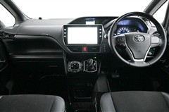 ノア ハイブリッド Si WxB3