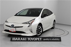 プリウスSセーフティプラスツートーン