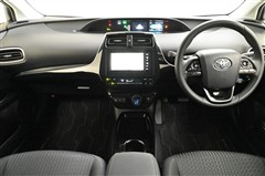 プリウスSセーフティプラスツートーン