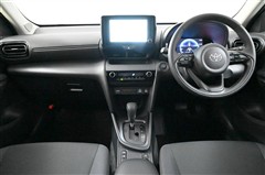 ヤリスクロス G