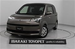 トヨタ　スペイド F ノーブルコレクション