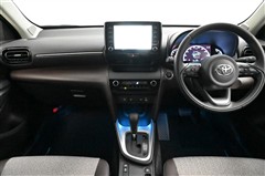 ヤリスクロス Z