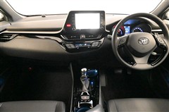 C-HR Gモードネロ セーフティ+
