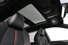 RAV4 PHV ブラックトーン