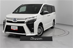 トヨタ　ヴォクシー HV ZS キラメキ3