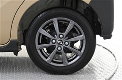 タント ファンクロス