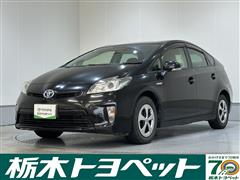 プリウス S