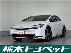 トヨタ　プリウス Z