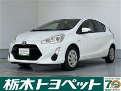 トヨタ　アクア S