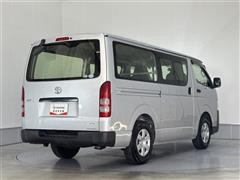 ハイエースバン DX