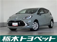 トヨタ　アクア Z