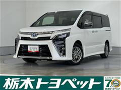トヨタ ヴォクシー HV ZS キラメキ3