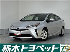 トヨタ プリウス S