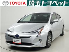 プリウス S