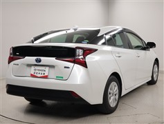 プリウス Sセーフティプラス2