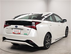 プリウス A プレミアム