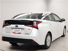 プリウス S セーフティプラス2