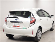 アクア Sスタイルブラック