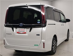 エスクァイアHV GiプレミアムBLT