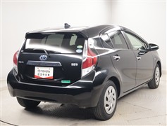 アクア S スタイルブラック