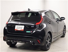 アクア GR スポーツ