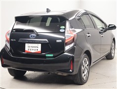 アクア Sスタイルブラック