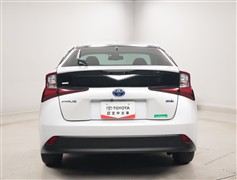 プリウス Sセーフティプラス