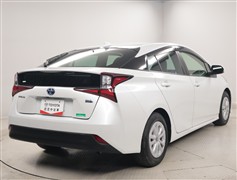 プリウス Sセーフティプラス