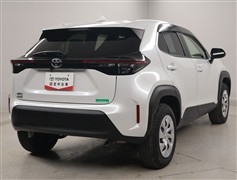 ヤリスクロス X