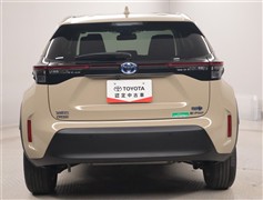 ヤリスクロス HV G