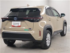 ヤリスクロス HV G