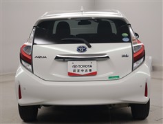 アクア Sスタイルブラック