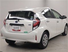 アクア Sスタイルブラック