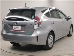 プリウスアルファSチューンブラック2