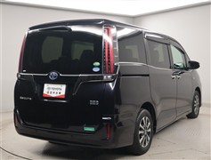 エスクァイアHVGiプレミアムPBLT