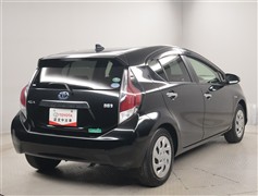 アクア S スタイルブラック