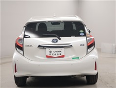 アクア S スタイルブラック