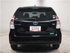 プリウスアルファ S