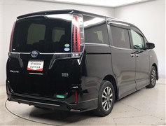 エスクァイアHVGiプレミアムPKG